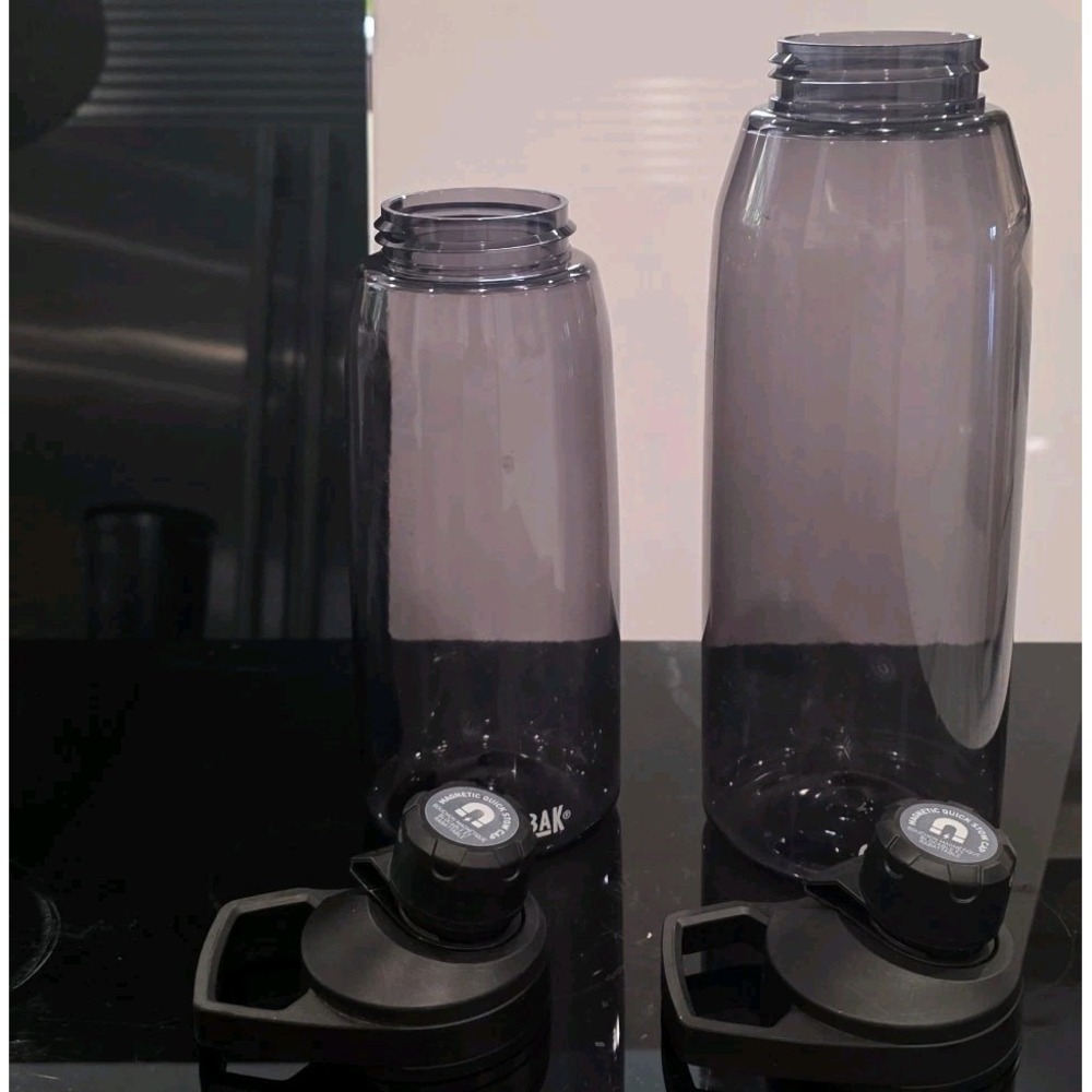 2pc CamelBak Magnetic Cap Chute Water Bottle Clear BLK 32oz/1L &  48oz/ 1.5L‎ - Picture 7 of 11